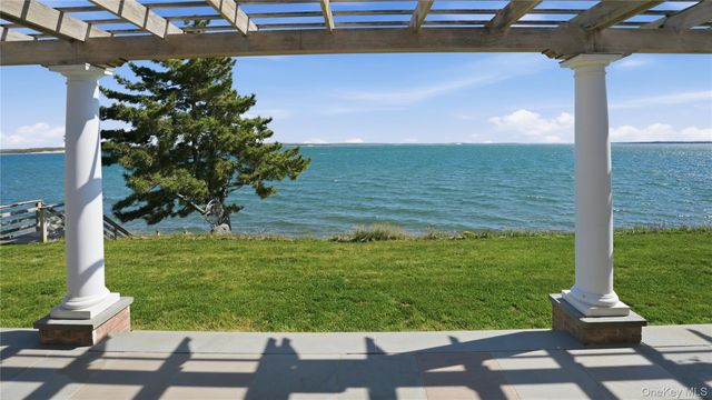 920 Cedar Point Drive E, Southold, NY 11971