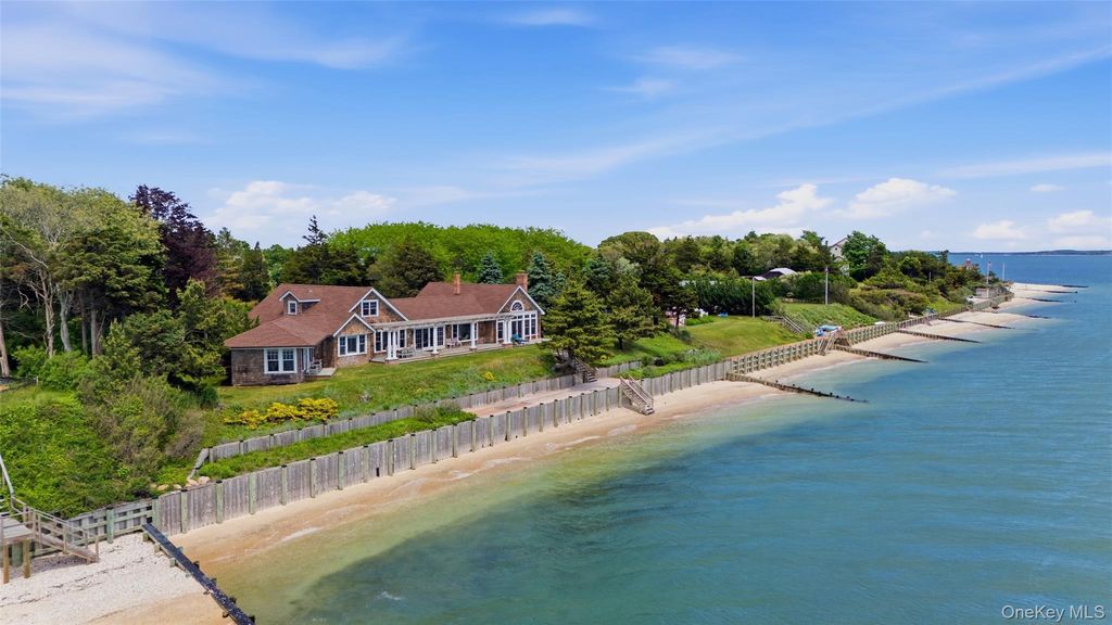 920 Cedar Point Drive E, Southold, NY 11971