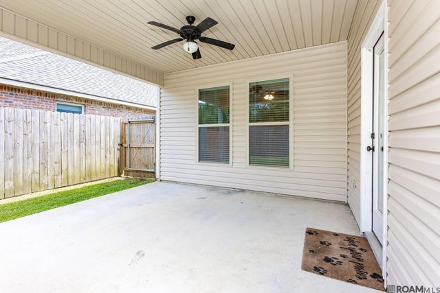 6118 Lake Bend Dr, Baton Rouge, LA 70820