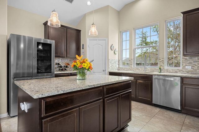 6024 Angelo ST, Round Rock, TX 78665