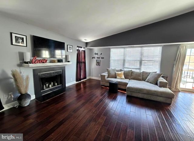 216 PRATT CT, Sewell, NJ 08080