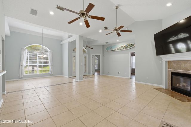 9174 MILTON Drive, Jacksonville, FL 32226