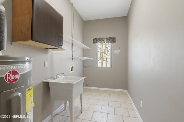 9174 MILTON Drive, Jacksonville, FL 32226