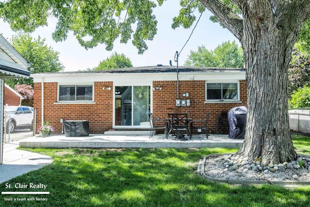 14905 Chippewa Drive, Warren, MI 48088