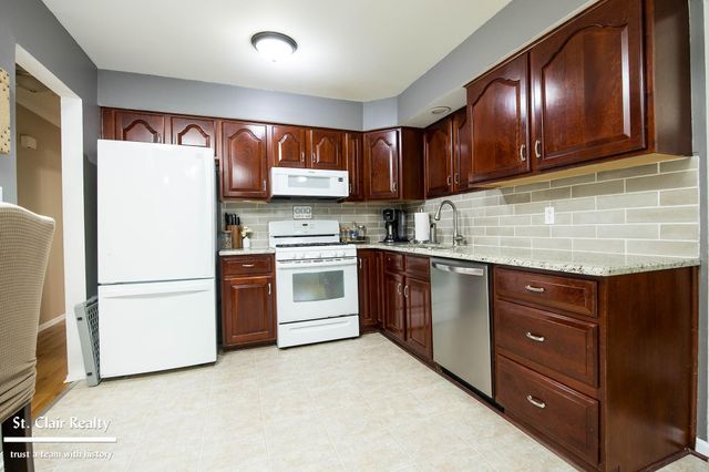 14905 Chippewa Drive, Warren, MI 48088