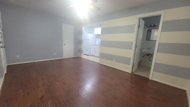 1806 W Main Street 5, Houston, TX 77098