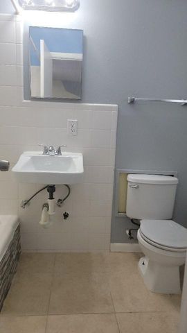 1806 W Main Street 5, Houston, TX 77098