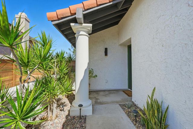 1776 Avenida La Posta, Encinitas, CA 92024