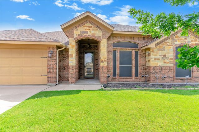612 Jeffdale Drive, Burleson, TX 76028