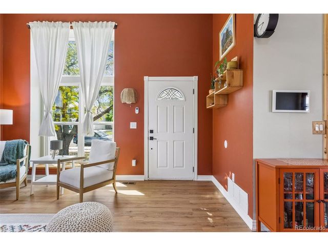 409 W Lucerne Dr, Lafayette, CO 80026