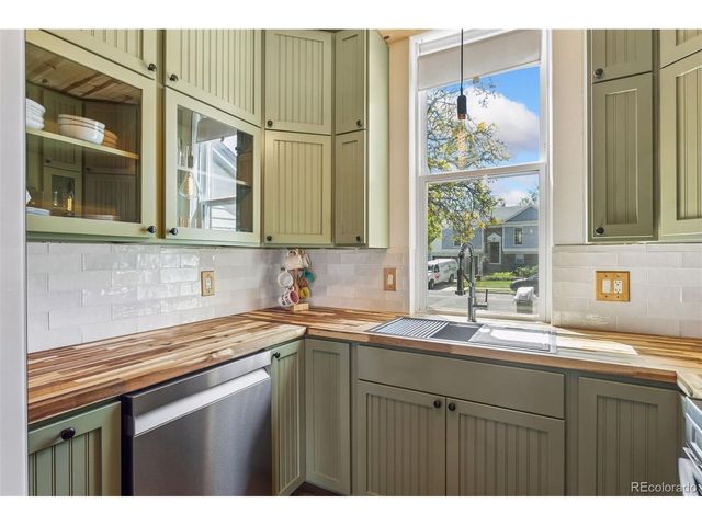 409 W Lucerne Dr, Lafayette, CO 80026