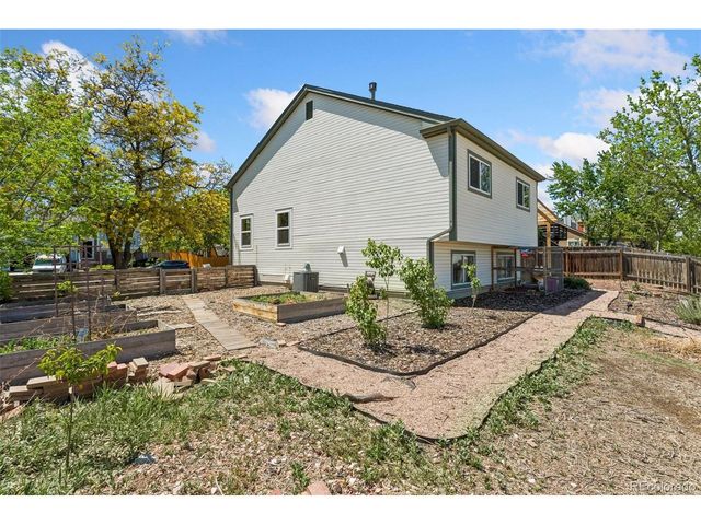 409 W Lucerne Dr, Lafayette, CO 80026