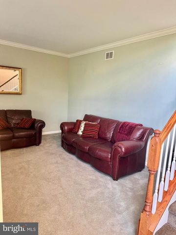 121 W HARVEST DR, New Castle, DE 19720