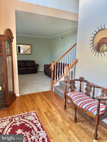 121 W HARVEST DR, New Castle, DE 19720