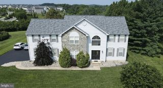 121 W HARVEST DR, New Castle, DE 19720