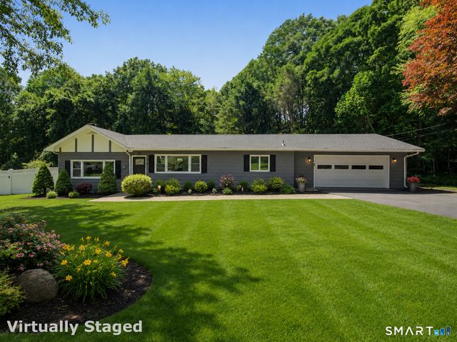 3 Medley Lane, Clinton, CT 06413