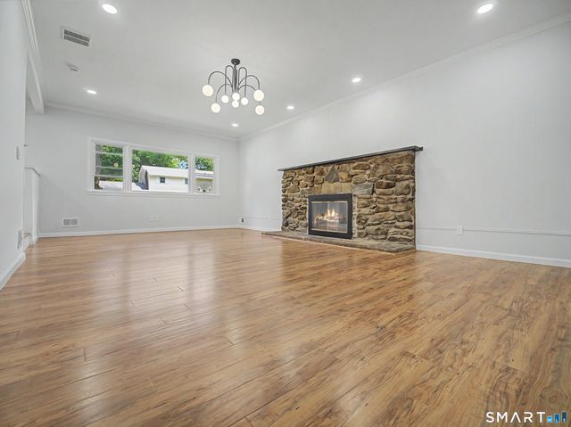 3 Medley Lane, Clinton, CT 06413