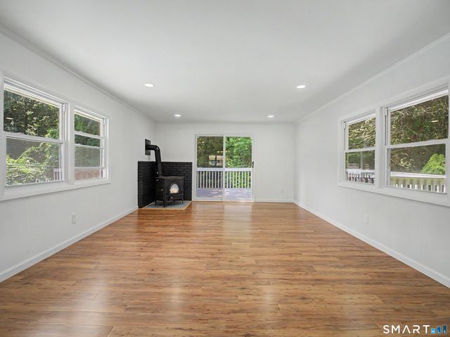 3 Medley Lane, Clinton, CT 06413
