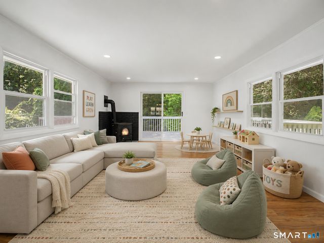 3 Medley Lane, Clinton, CT 06413