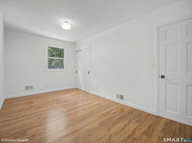 3 Medley Lane, Clinton, CT 06413