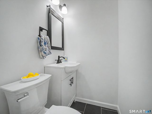 3 Medley Lane, Clinton, CT 06413