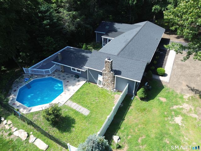 3 Medley Lane, Clinton, CT 06413