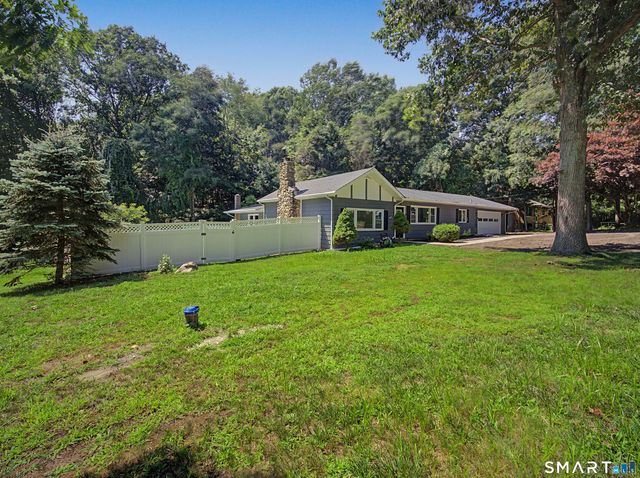 3 Medley Lane, Clinton, CT 06413