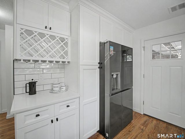 3 Medley Lane, Clinton, CT 06413