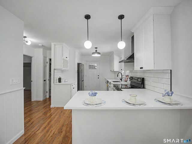 3 Medley Lane, Clinton, CT 06413