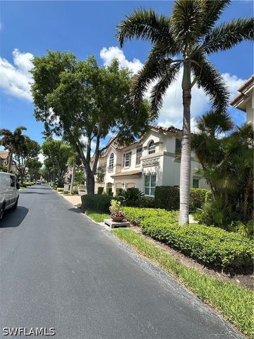 157 Colonade CIR 1002, Naples, FL 34103