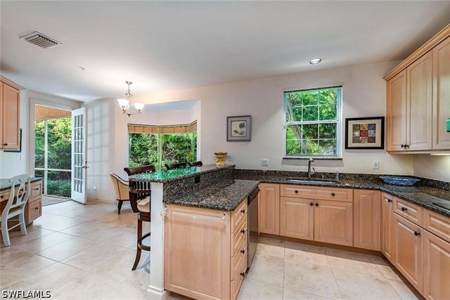 157 Colonade CIR 1002, Naples, FL 34103