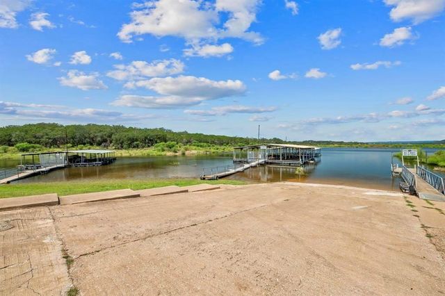 418 Bedford DR, Spicewood, TX 78669