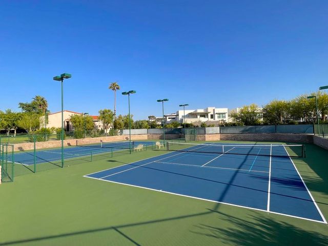 494 E Calle Begonia, Palm Springs, CA 92262