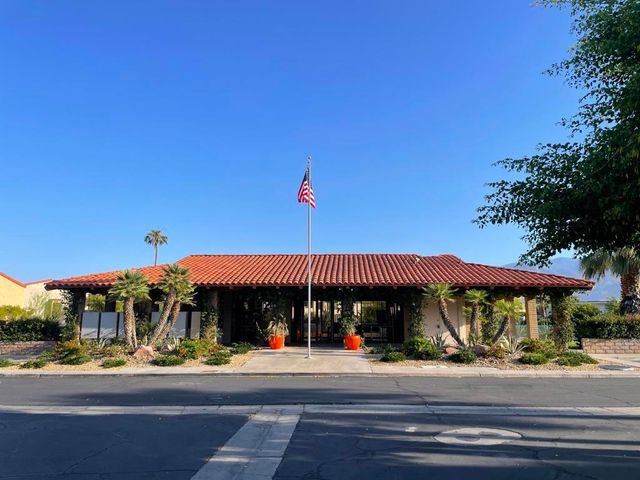 494 E Calle Begonia, Palm Springs, CA 92262