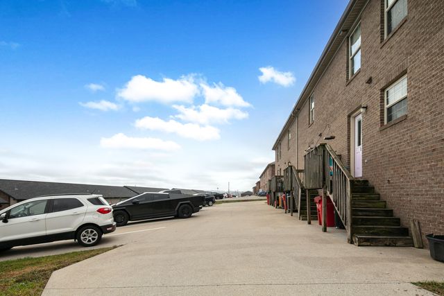 907 Weeping Willow Drive, Berea, KY 40403