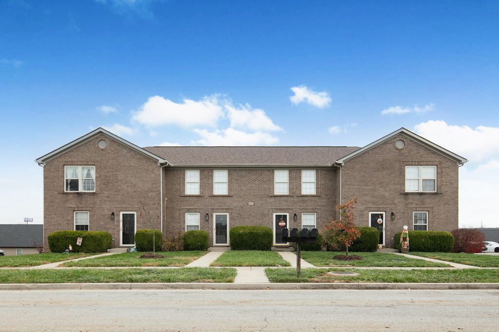 907 Weeping Willow Drive, Berea, KY 40403