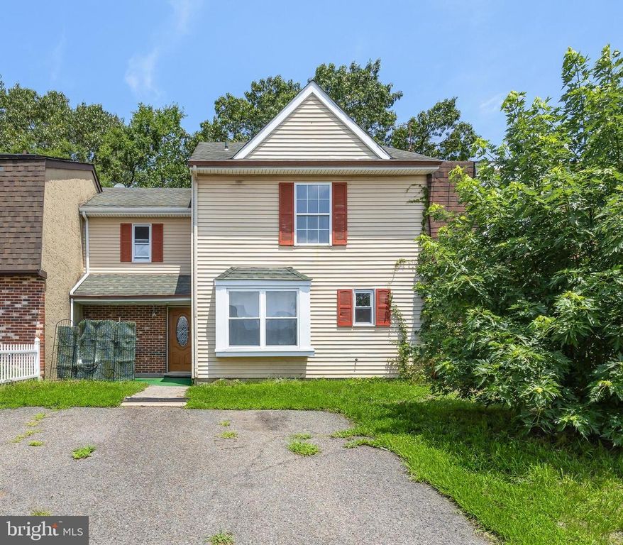 31 PRESIDENTIAL DR, Sicklerville, NJ 08081