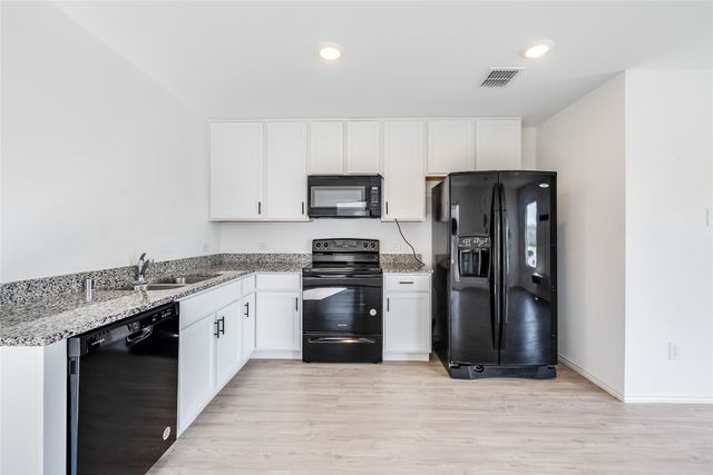 6836 Sunbeam Circle, Princeton, TX 75407