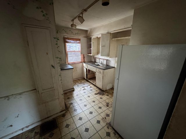 794 S Chesterfield Road, Columbus, OH 43209