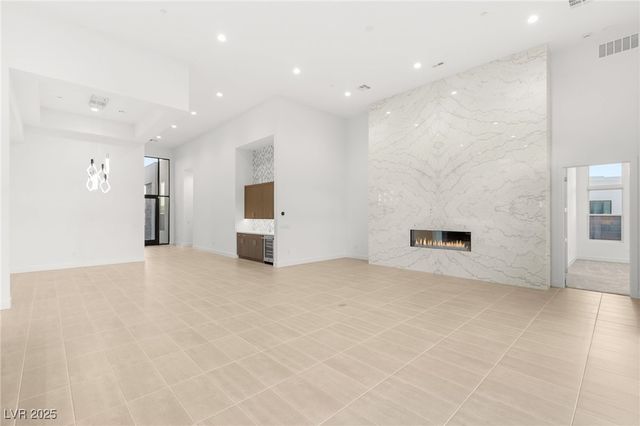 10793 Vista Altura Avenue, Las Vegas, NV 89135