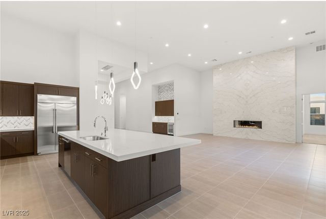 10793 Vista Altura Avenue, Las Vegas, NV 89135