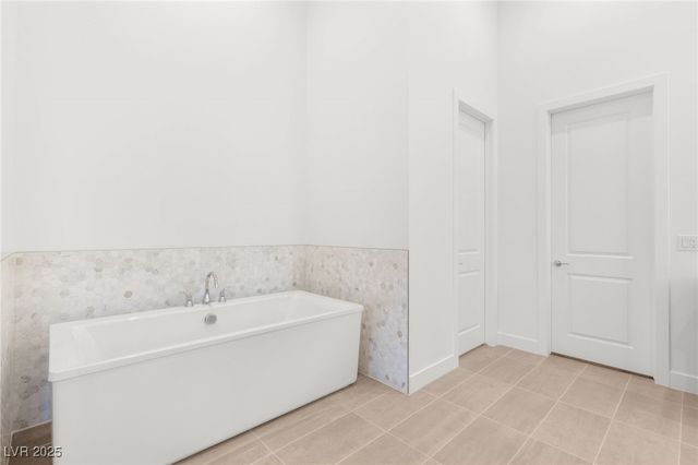 10793 Vista Altura Avenue, Las Vegas, NV 89135