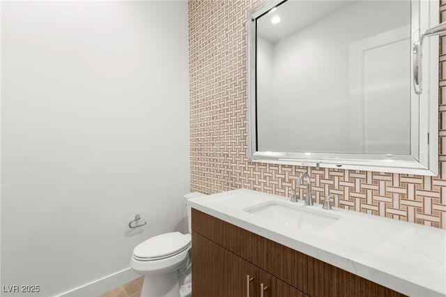 10793 Vista Altura Avenue, Las Vegas, NV 89135