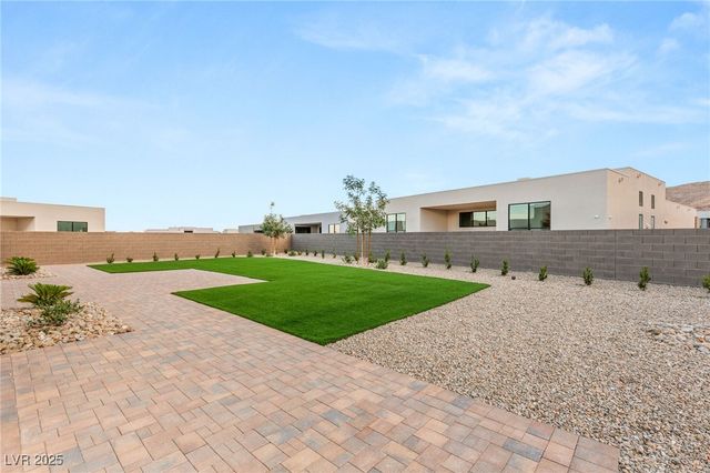 10793 Vista Altura Avenue, Las Vegas, NV 89135