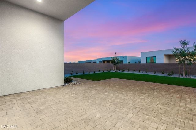 10793 Vista Altura Avenue, Las Vegas, NV 89135