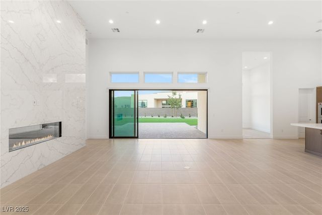 10793 Vista Altura Avenue, Las Vegas, NV 89135