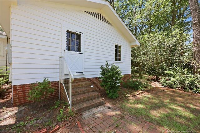 3993 McArthur Road, Broadway, NC 27505