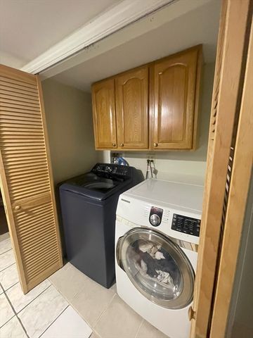 19 Nixon St, Boston, MA 02124