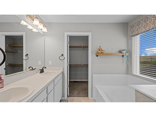 3786 Vineyard Cir, Colorado Springs, CO 80922