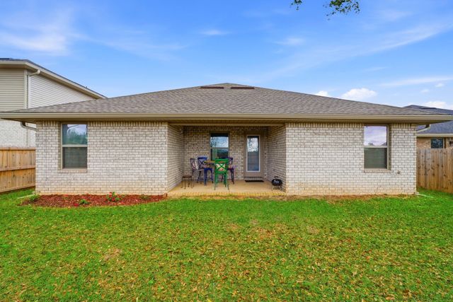 142 Ridgeway Circle, Crestview, FL 32536